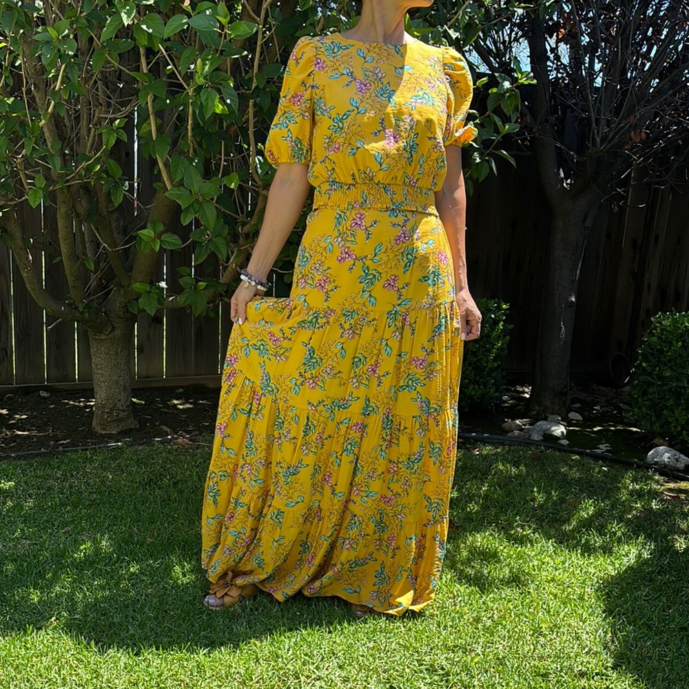 Sugar + Lips Floral Two-Piece Set (XS) – Crop Top & Lined Maxi